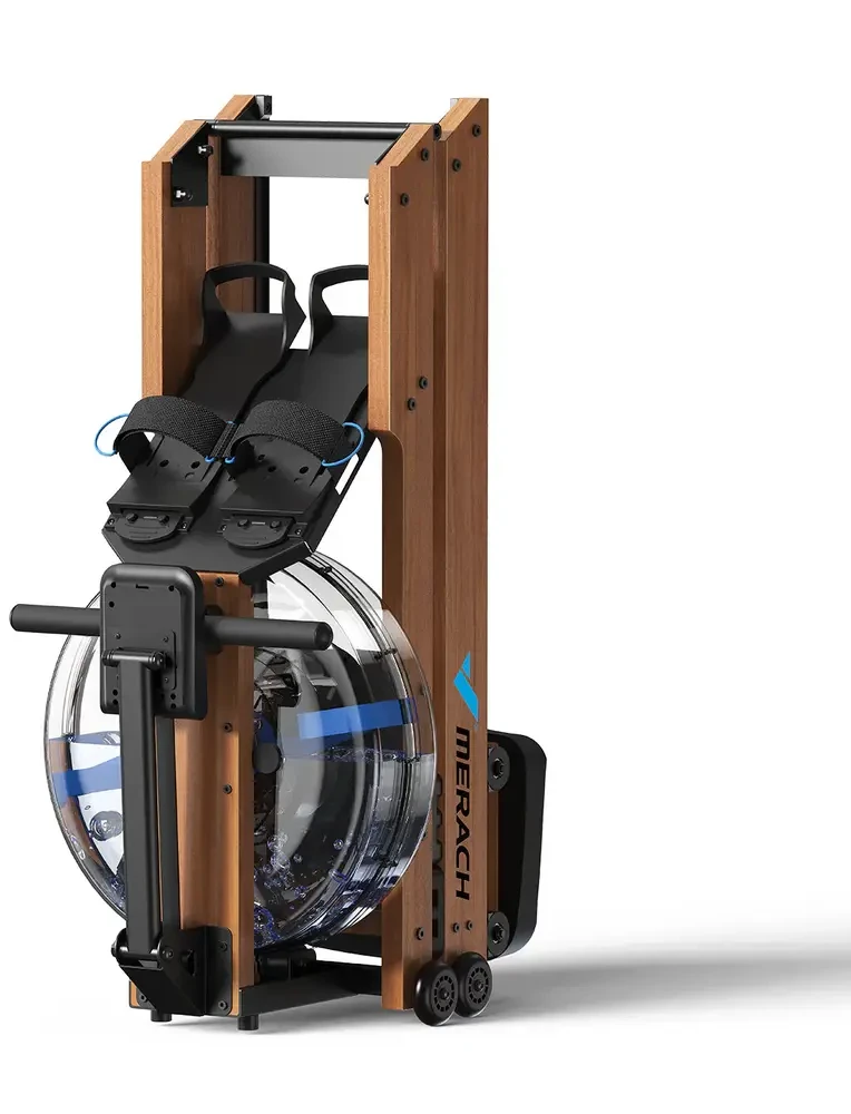 Rameur Merach R28 en bois avec réservoir d'eau et pédales ajustables, conçu pour l'entraînement à domicile.